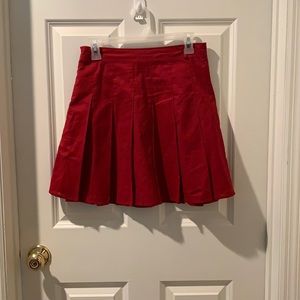 NWOT 21 red pleated skirt size M